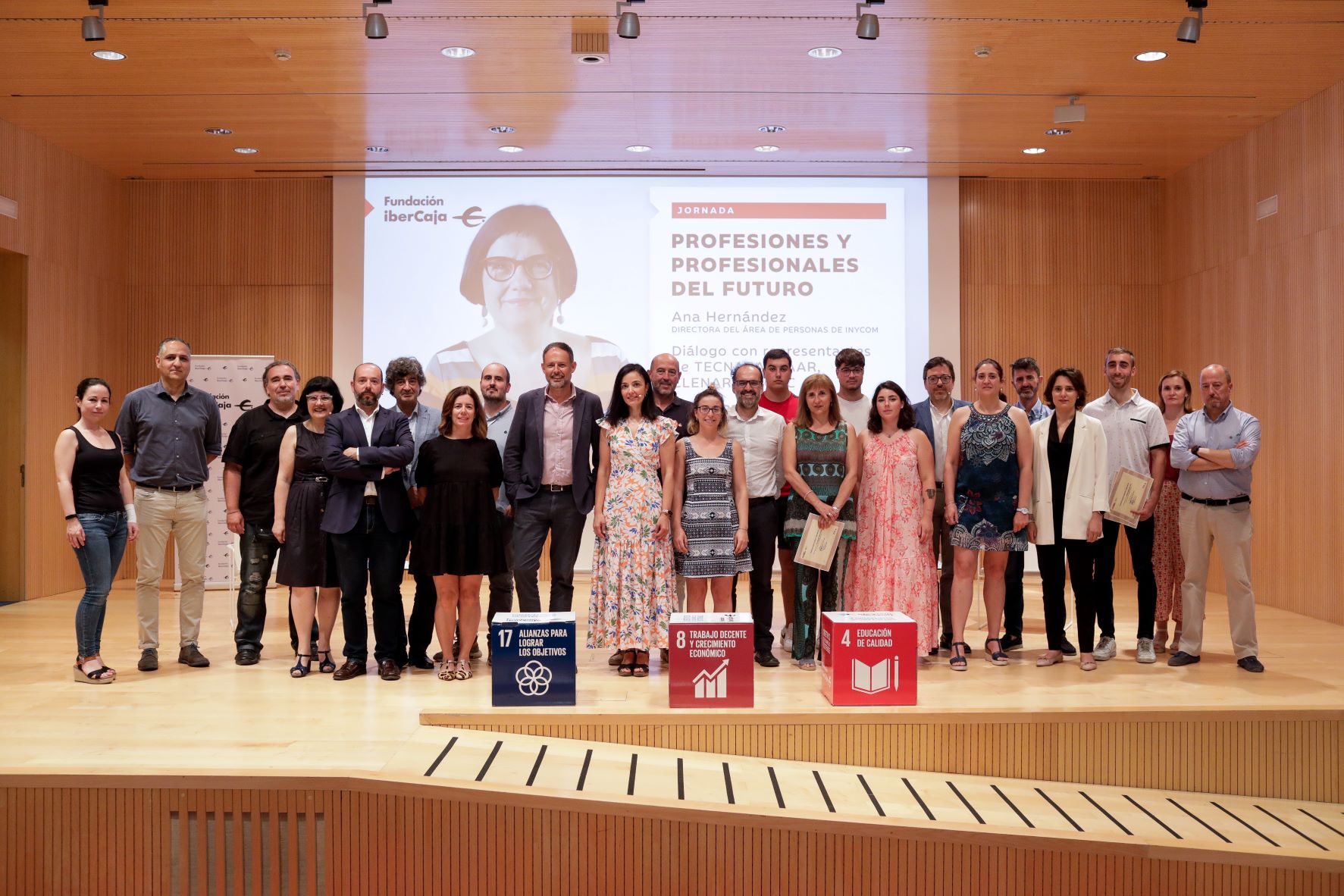 i+Porc asiste a la jornada de reconocimiento a los embajadores. Programa «Come to… Farm!»
